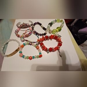 Bracelet lot of 8